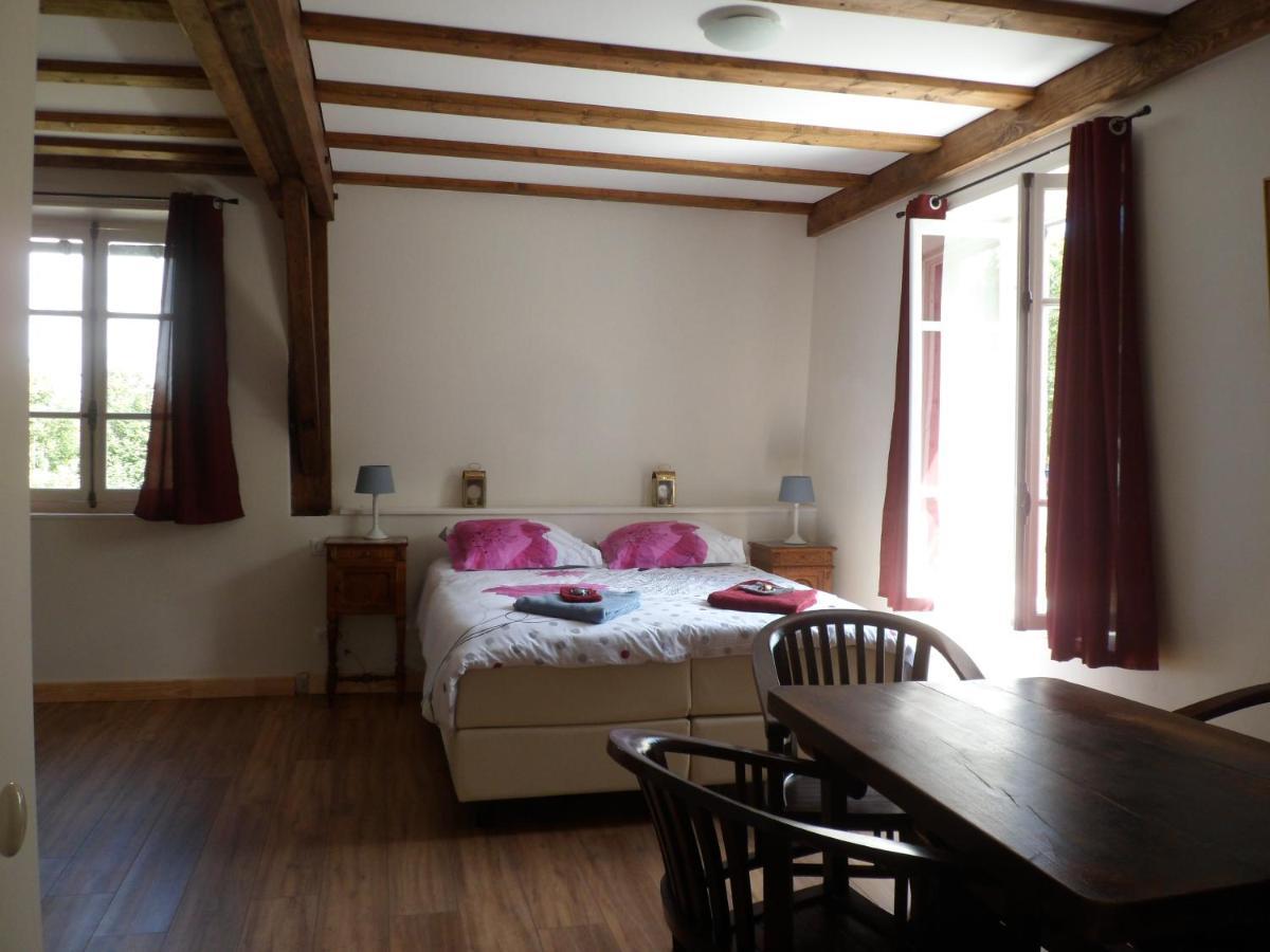 Le Pont Du Roy Bed and Breakfast Besse-et-Saint-Anastaise Εξωτερικό φωτογραφία