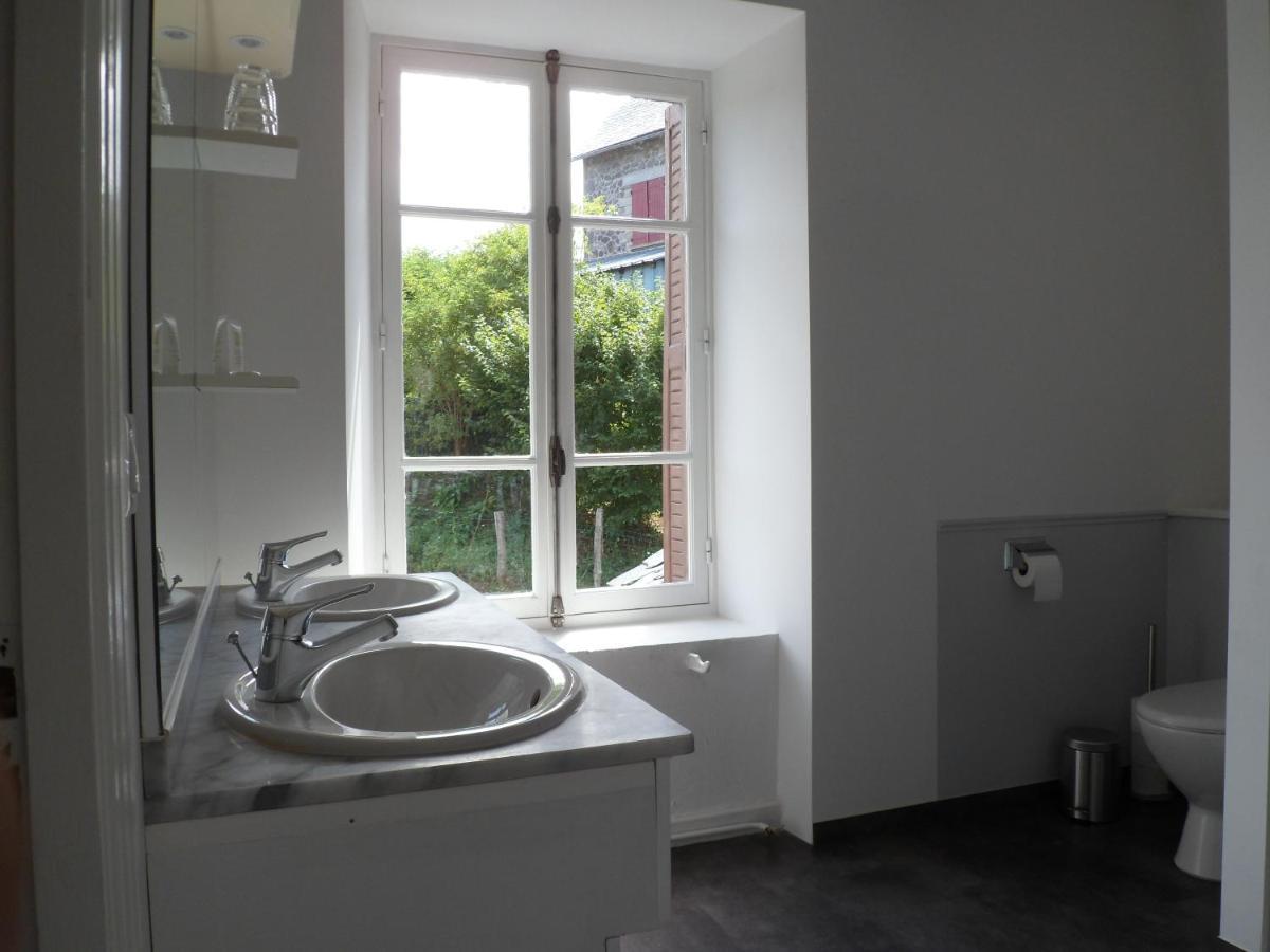 Le Pont Du Roy Bed and Breakfast Besse-et-Saint-Anastaise Εξωτερικό φωτογραφία