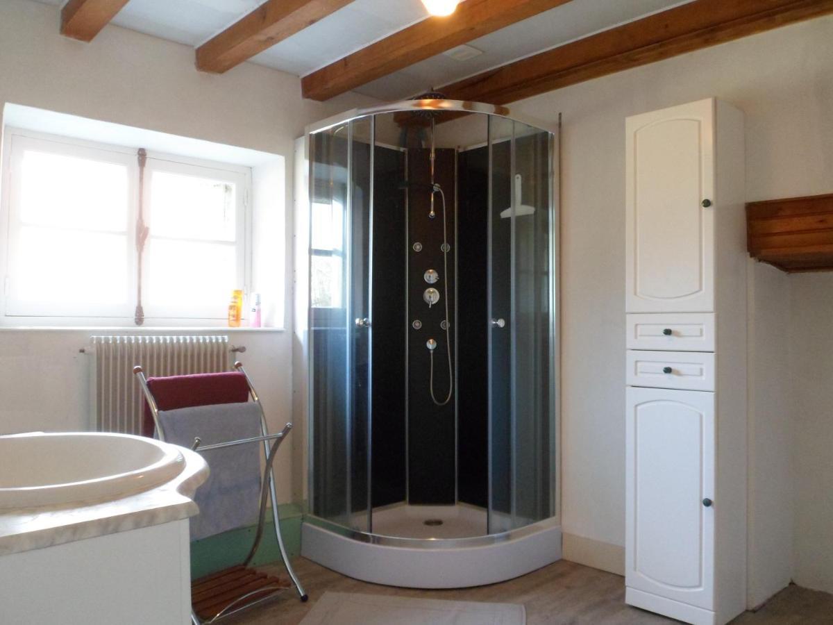 Le Pont Du Roy Bed and Breakfast Besse-et-Saint-Anastaise Δωμάτιο φωτογραφία