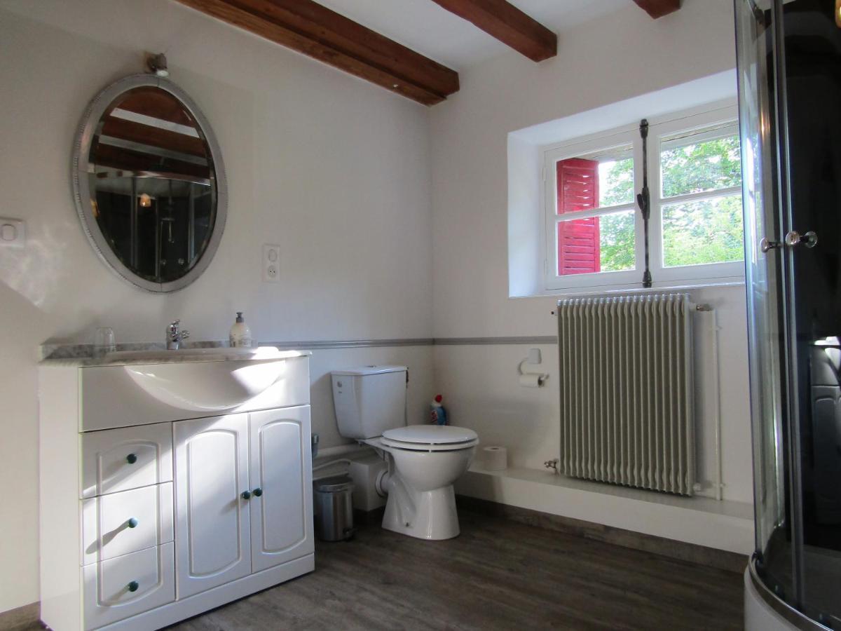 Le Pont Du Roy Bed and Breakfast Besse-et-Saint-Anastaise Εξωτερικό φωτογραφία